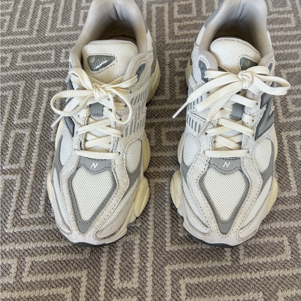 New Balance 9060 - Sea Salt/Rain Cloud - Great Condition